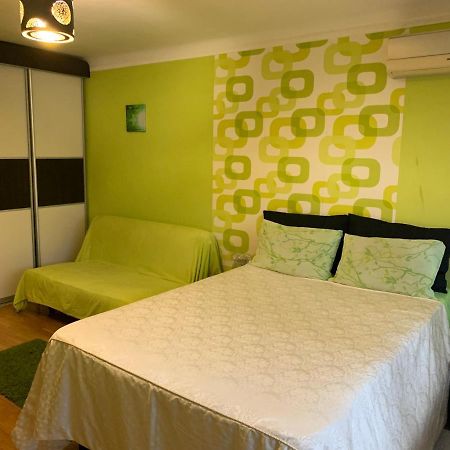 Apartment On Shamo 1 Boulevard Kiew Exterior foto