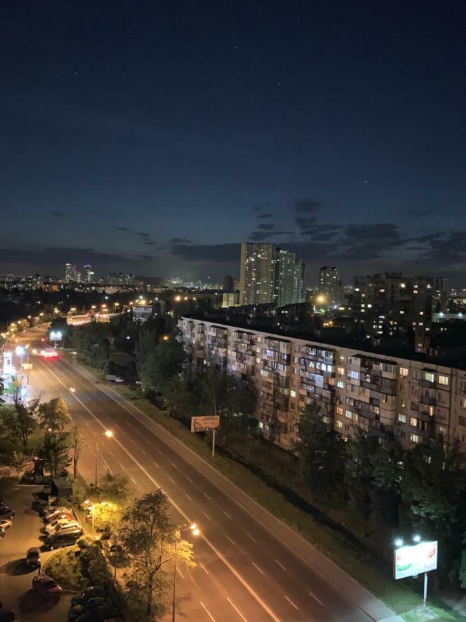 Apartment On Shamo 1 Boulevard Kiew Exterior foto